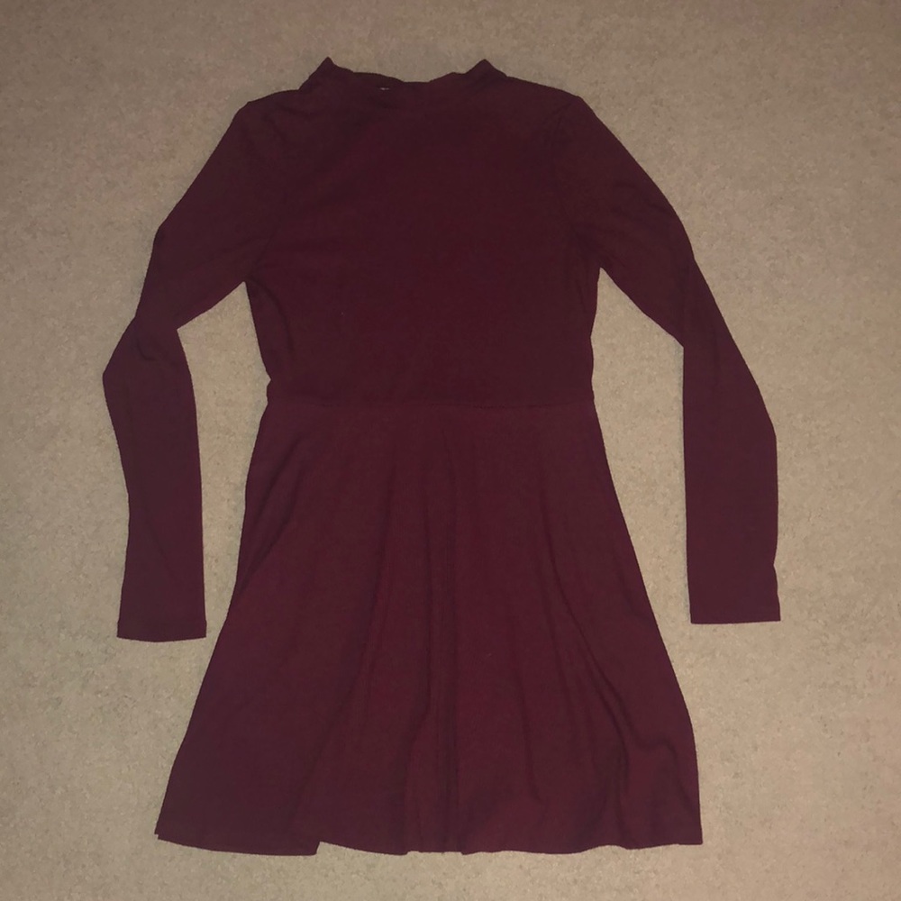burgundy long sleeve dress